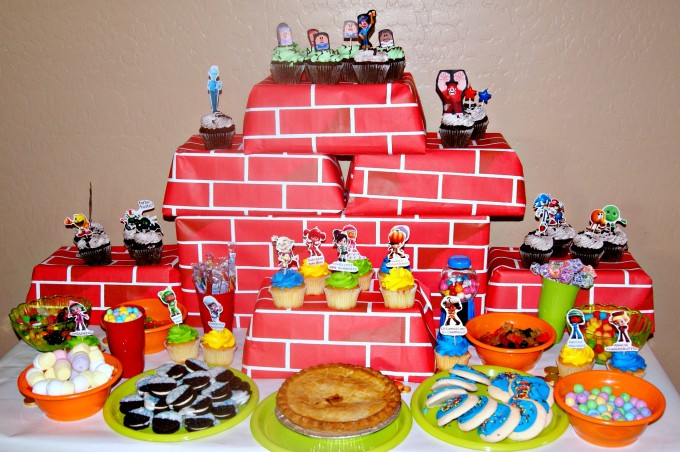 Amazon.com: Wreck It Ralph Cake Topper Set with Vanellope and Ralph (Unique  Design) : Grocery & Gourmet Food