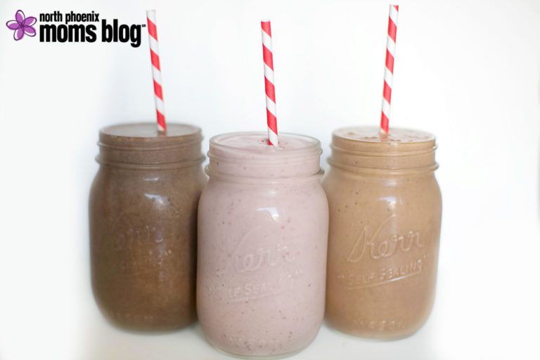 Quick and Easy Smoothie Recipes for Moms on the Go!