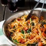 pumpkin-spinach-walnut-spaghetti-in-a-pan-800×1200